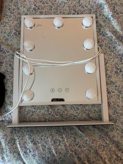 Vanity mirror