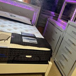 Stunning Five Piece Bedroom Suite 