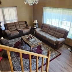   Reclining   Sofa And Love Seat 