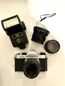 Vintage Asahi Pentax K1000 Camera Bundle With Extra Lense