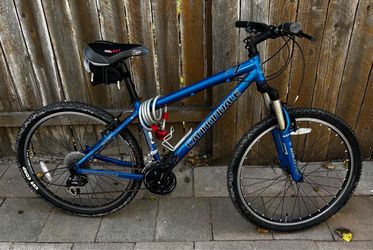 Men’s Cannondale F7 Mountain Bike