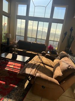 Luxury Brown Reclining Sofa – Reclining & Footrest – Like New
