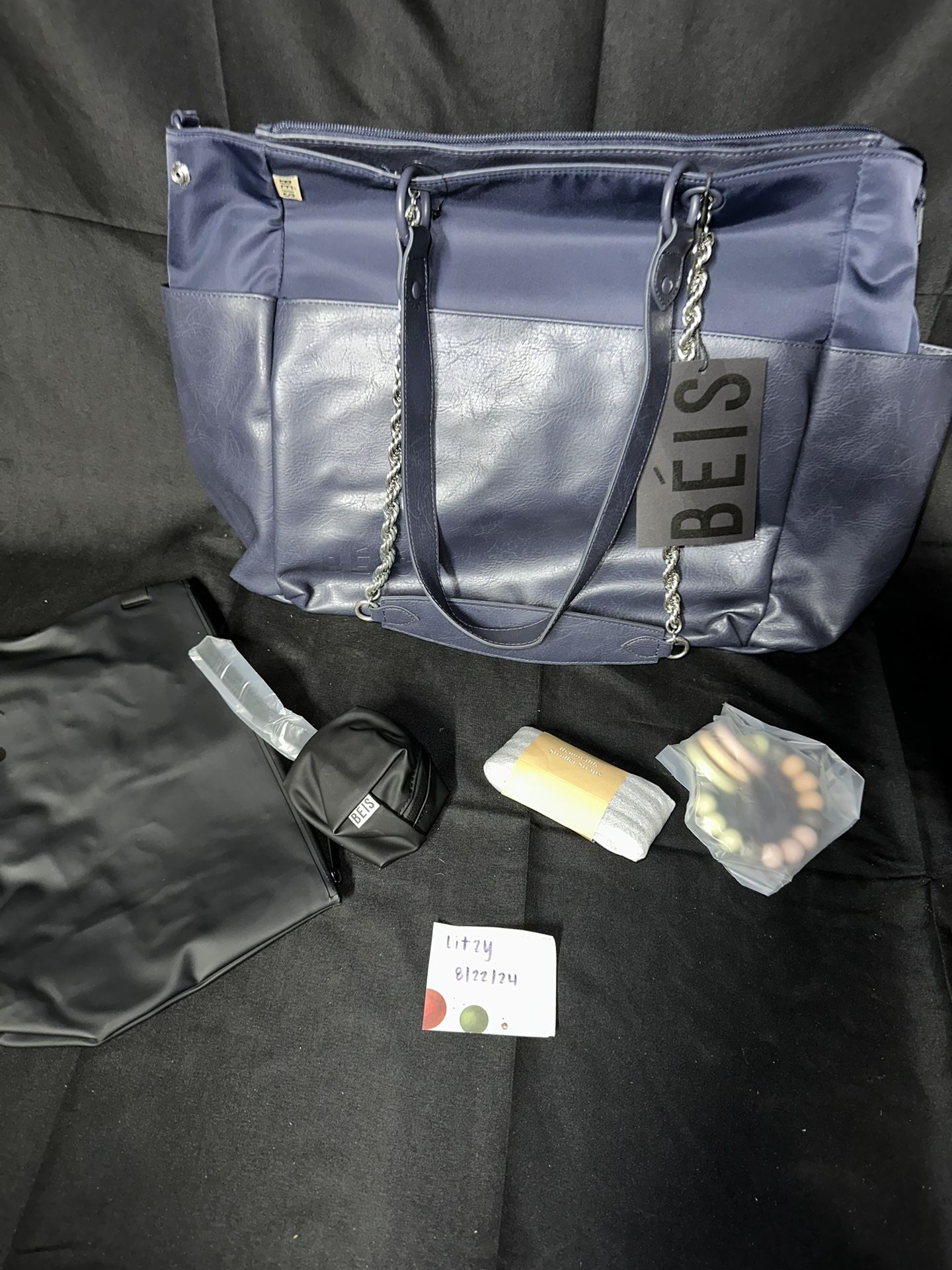 BEIS TRAVEL DIAPER BAGS / TOTES