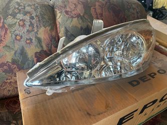 2002-04 Toyota Camry aftermarket headlights
