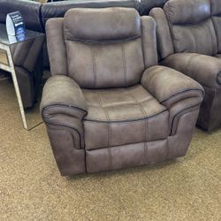 Rocker Recliner 