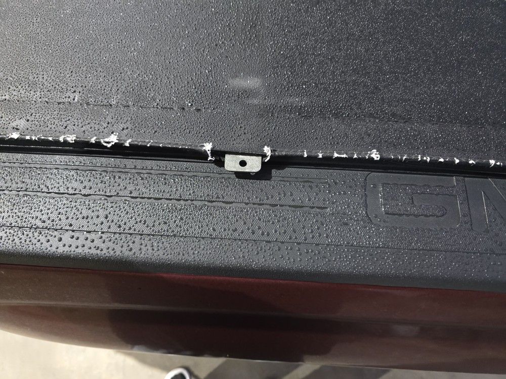 Roll Up Bed Cover Off Of A 2016 GMC SIERRA CREWCAB