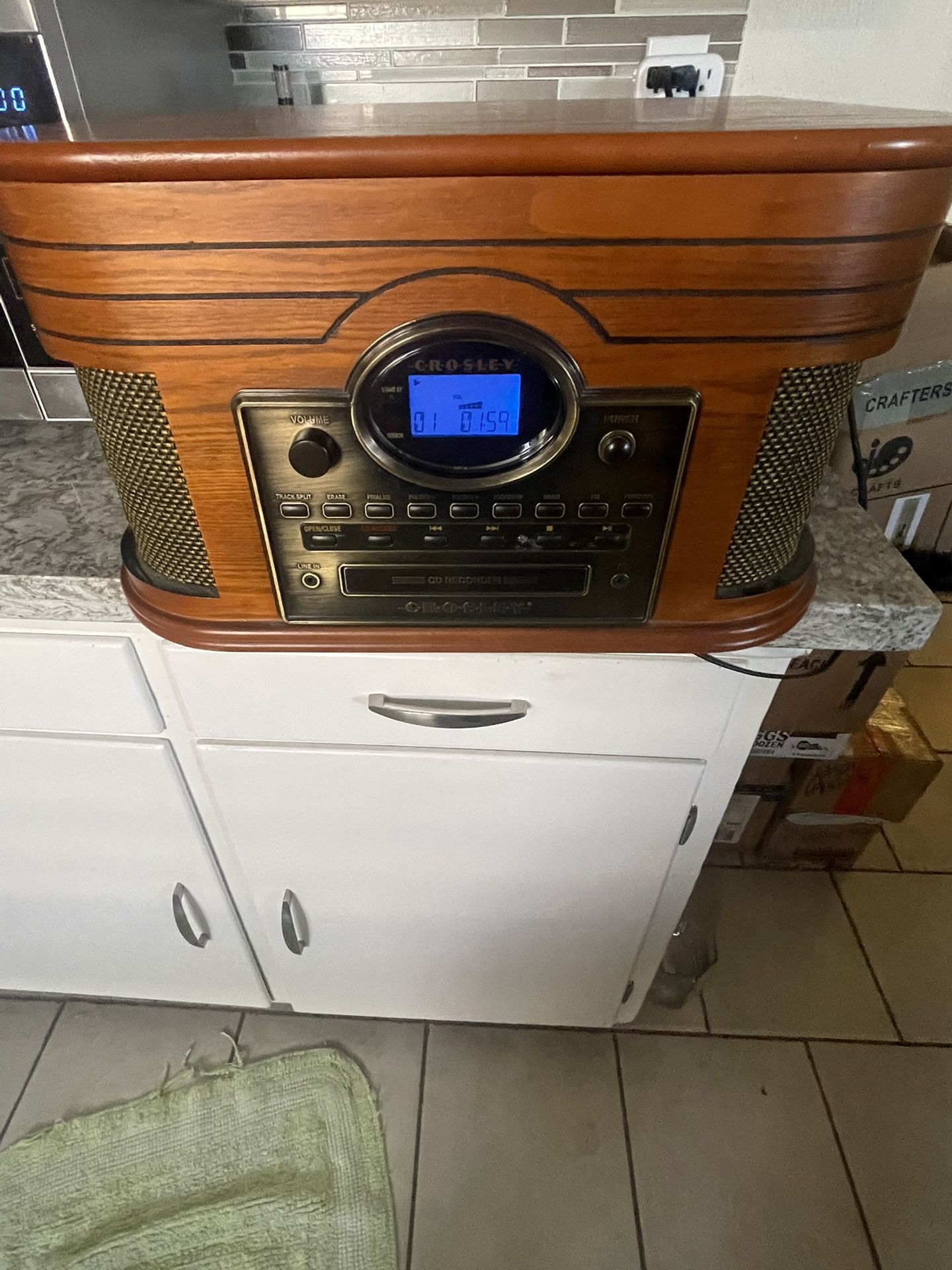 Radio, FM M cassette CD turntable combo