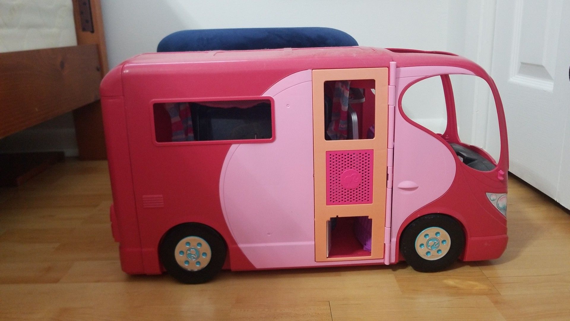 Barbie camper RV