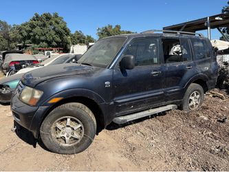 2002 Mitsubishi montero v6 ***for parts only***