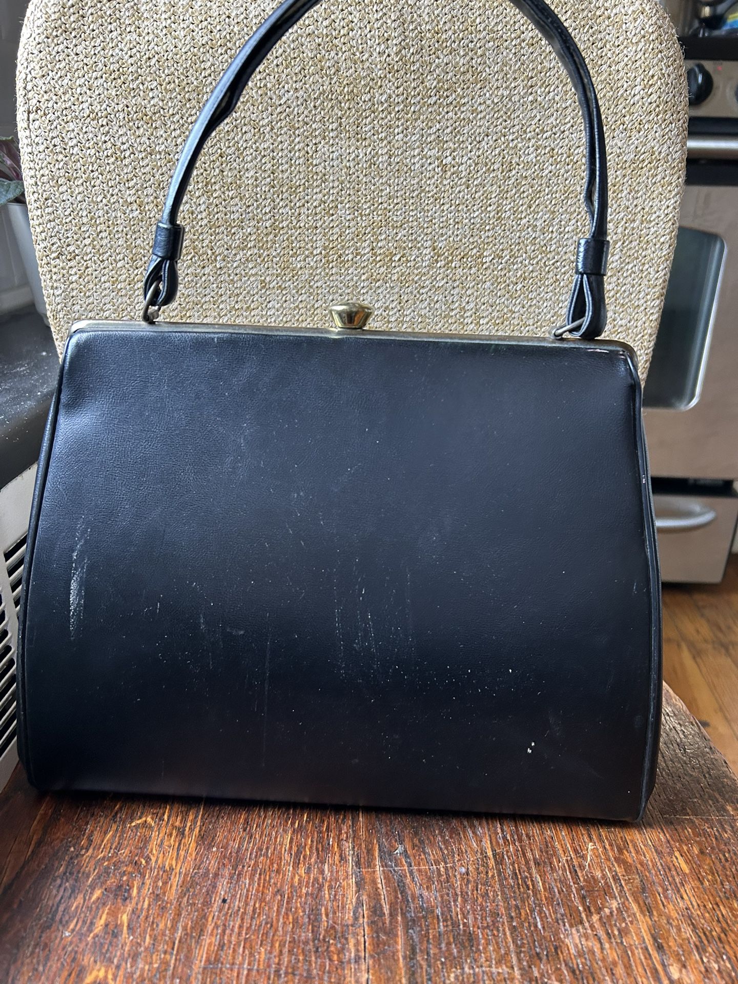 VINTAGE LEATHER PURSE