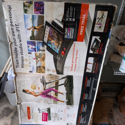 New Pro-Form Cadence WLT Smart Treadmill 