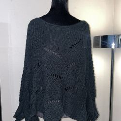 Women/teen/ Scarf Sweater Poncho / Medium/black