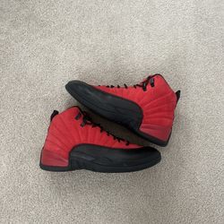Jordan 12 “Reverse Flu Game” size 9.5