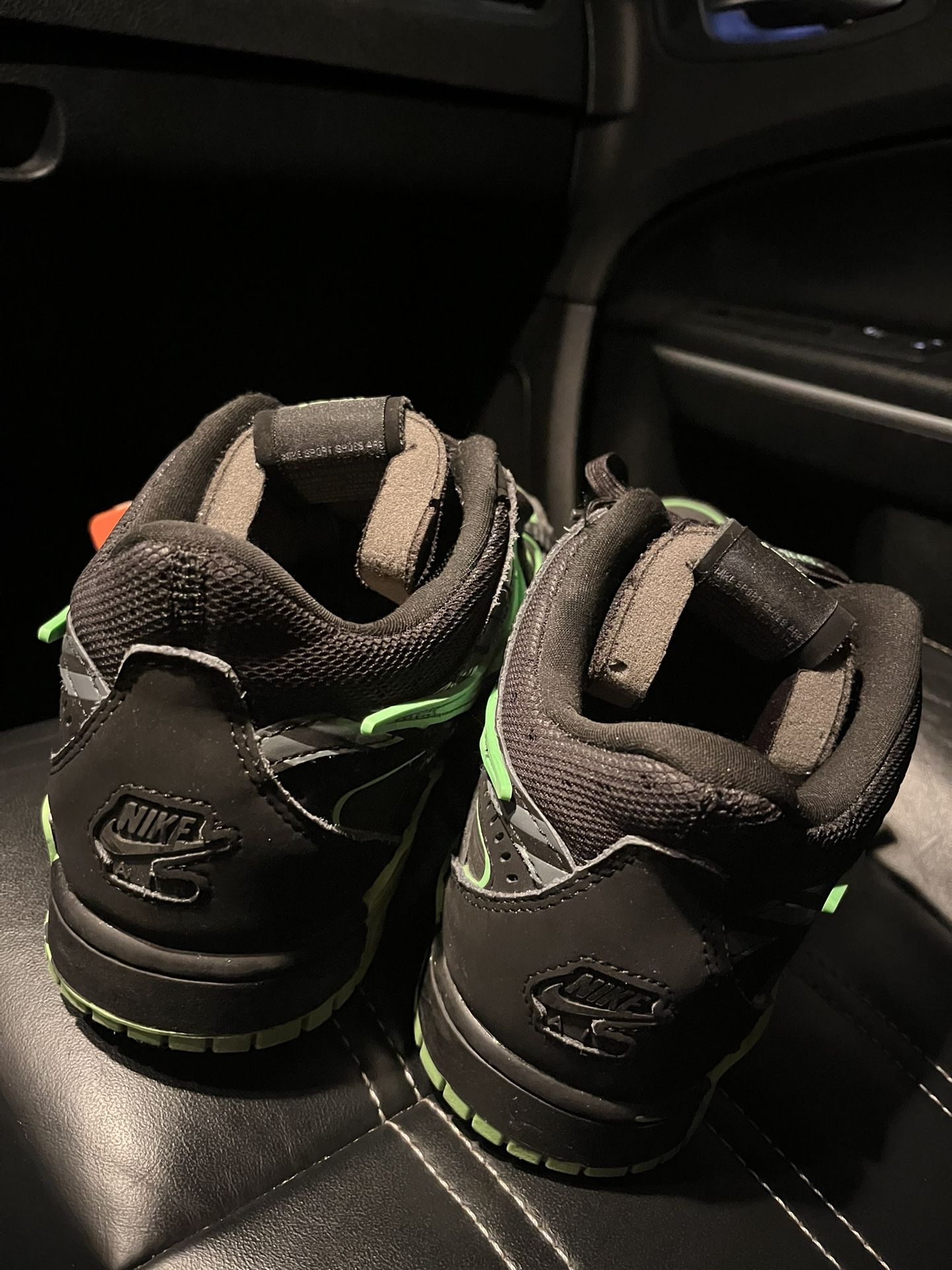 Black And Green Off-White Nike