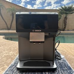 Bosch 500 Series Fully Automatic Espresso & Coffee Machine Dark Silver Like New