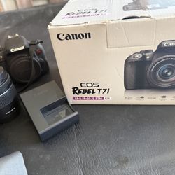 Canon EOS Rebel T7i