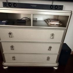 King size bedroom set