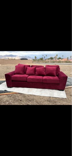 Brand-New Living Spaces 3-Piece Furniture Set