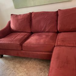 Comfy sectional couch 