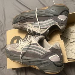Adidas Yeezy 700 V2 Tephra 