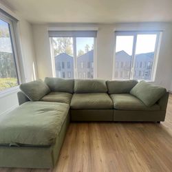 New in Box - Sectional Cloud Couch - free local delivery 