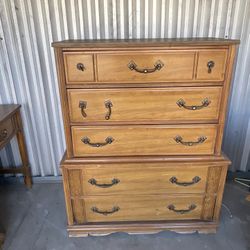 Dresser Set 