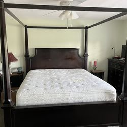 Cal king Bed Canopy Bed Frame With Mattress 