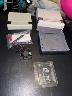 Raspberry Pi 3b+ Cooling case NES style