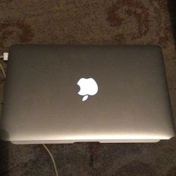 Mac Book Air (Early 2015)