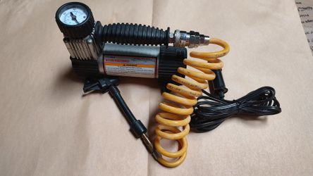 The Original Central Pneumatic by Pittsburgh12 Volt 100 PSI Solid Metal Construction High Volume Air Compressor