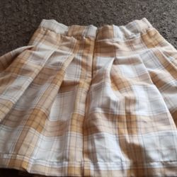 Girls Skirt Good Condition Size 10$5.00