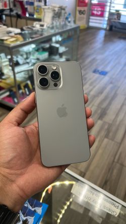 iPhone 15 Pro Max 256GB unlocked