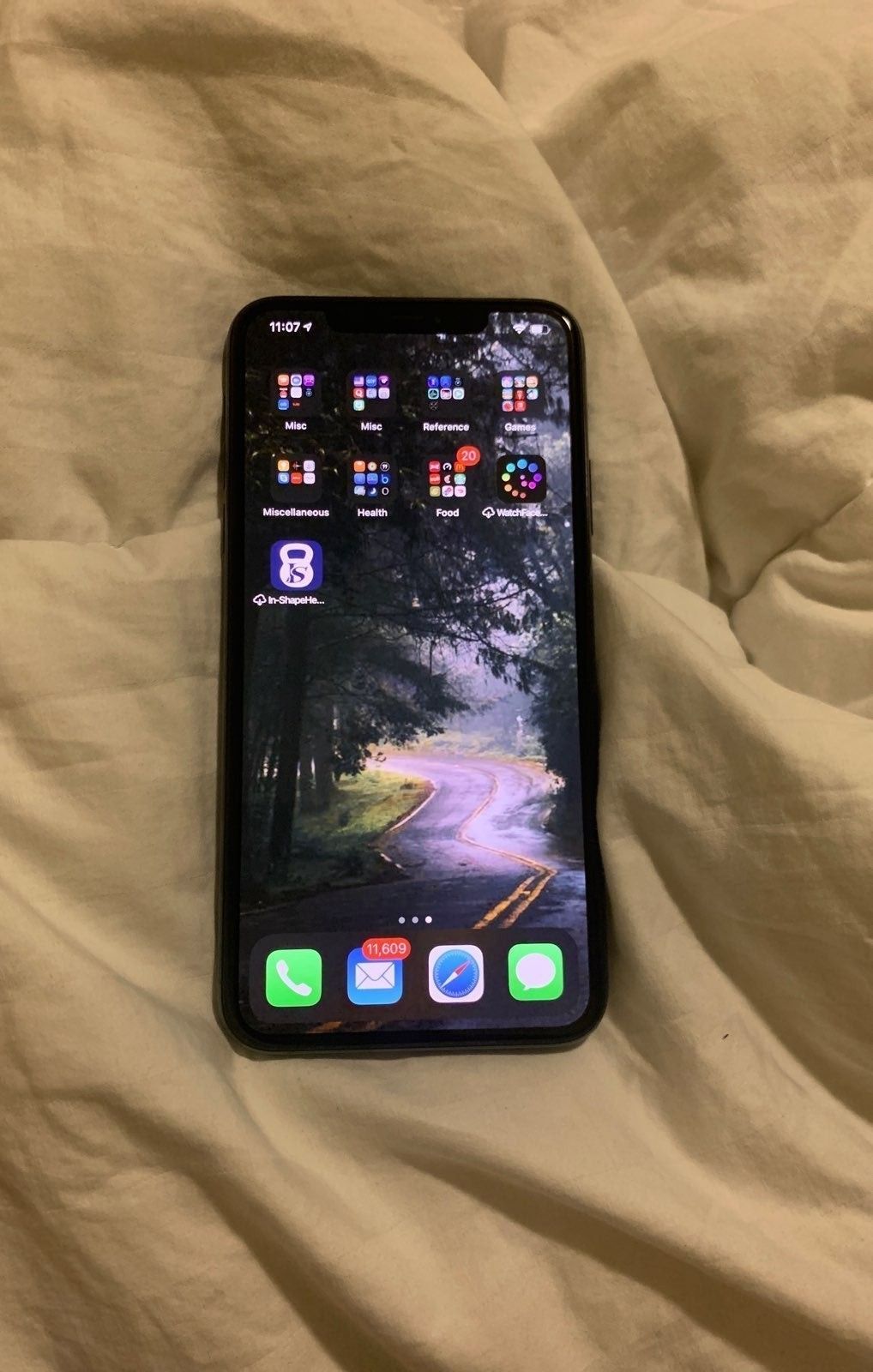 iPhone 11 pro 64gb