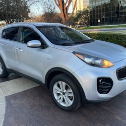 2017 Kia Sportege Lx Low Mileage 65,000