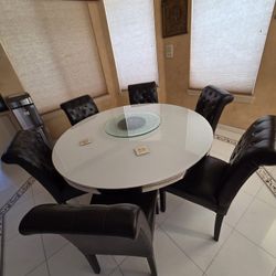 Scandanavian Dinning Table With Six Chairs