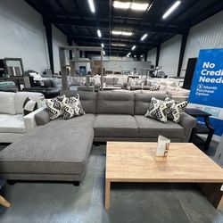 2pc Gray Sectional