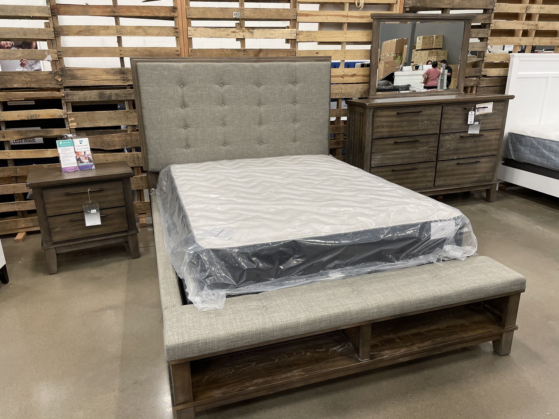 Queen Bedroom Set