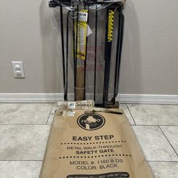 Adjustable Pet Gate / Safety Gate - Fits Openings 29” - 38.5”