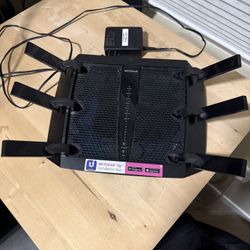 Netgear nighthawk X6S Router