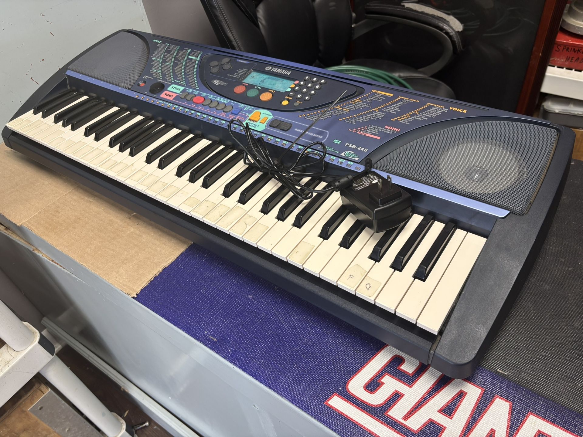 Yamaha PSR-248 Electric Keyboard 61 Keys