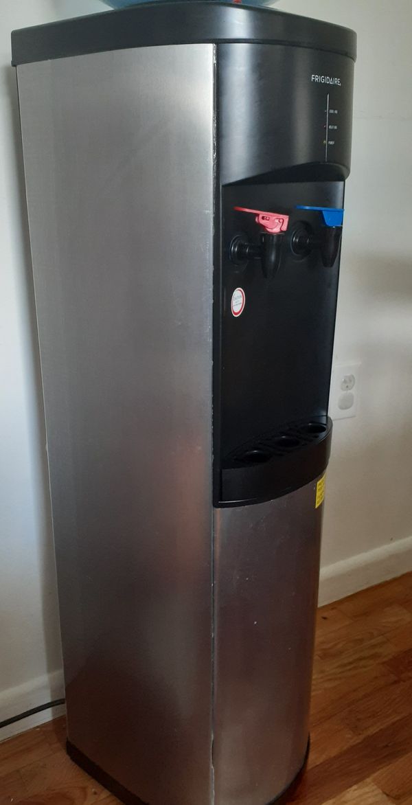 Frigidaire Water Dispenser Stainless Steel for Sale in Miami, FL OfferUp