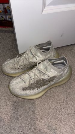 YEEZY SHOES ADIDAS