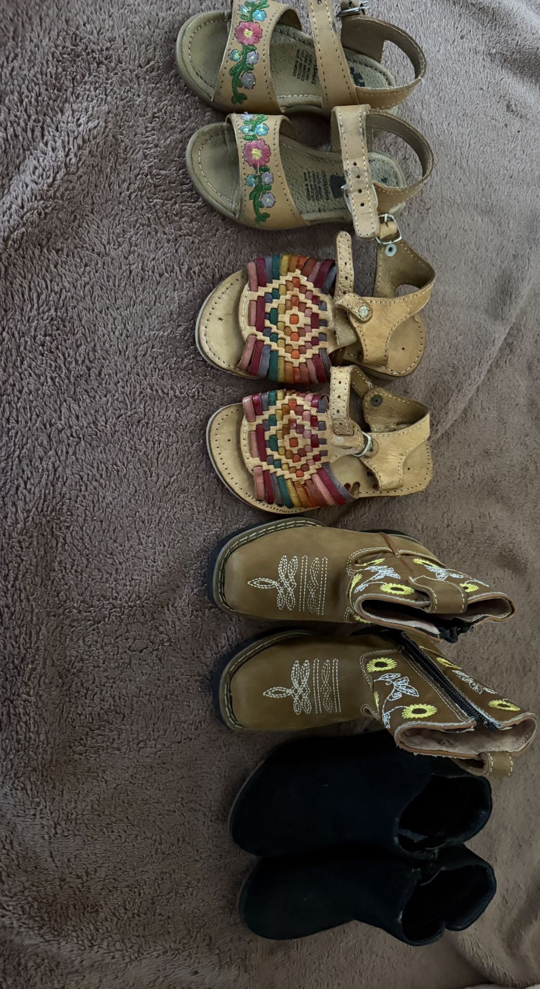 Baby Shoes 30$ For All