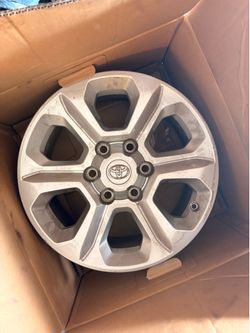 21 Toyota 4Runner SR5 OEM WHEELS