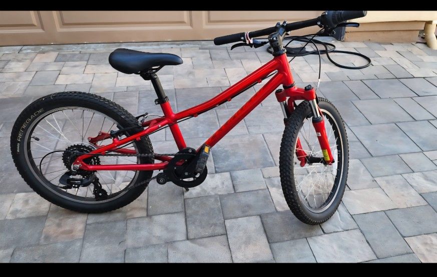 Specialized 20inch 8 Speed Mountain Bike