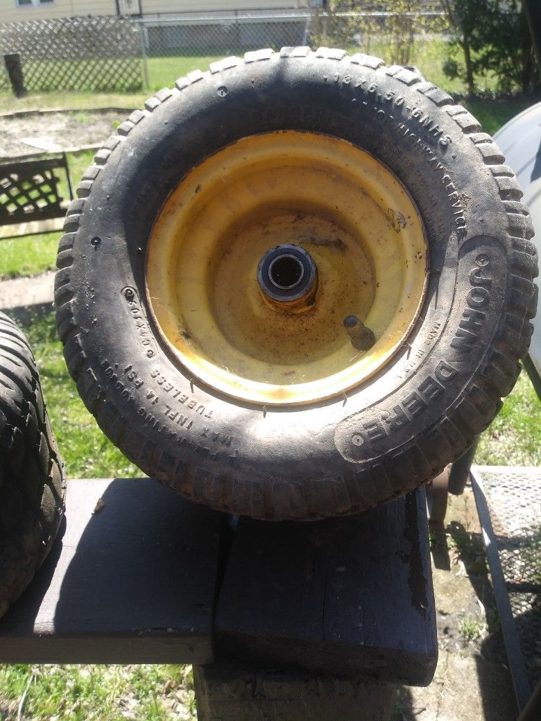 Power mower tires 10$