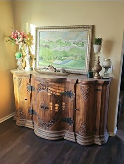 Gentlemens buffet cabinet