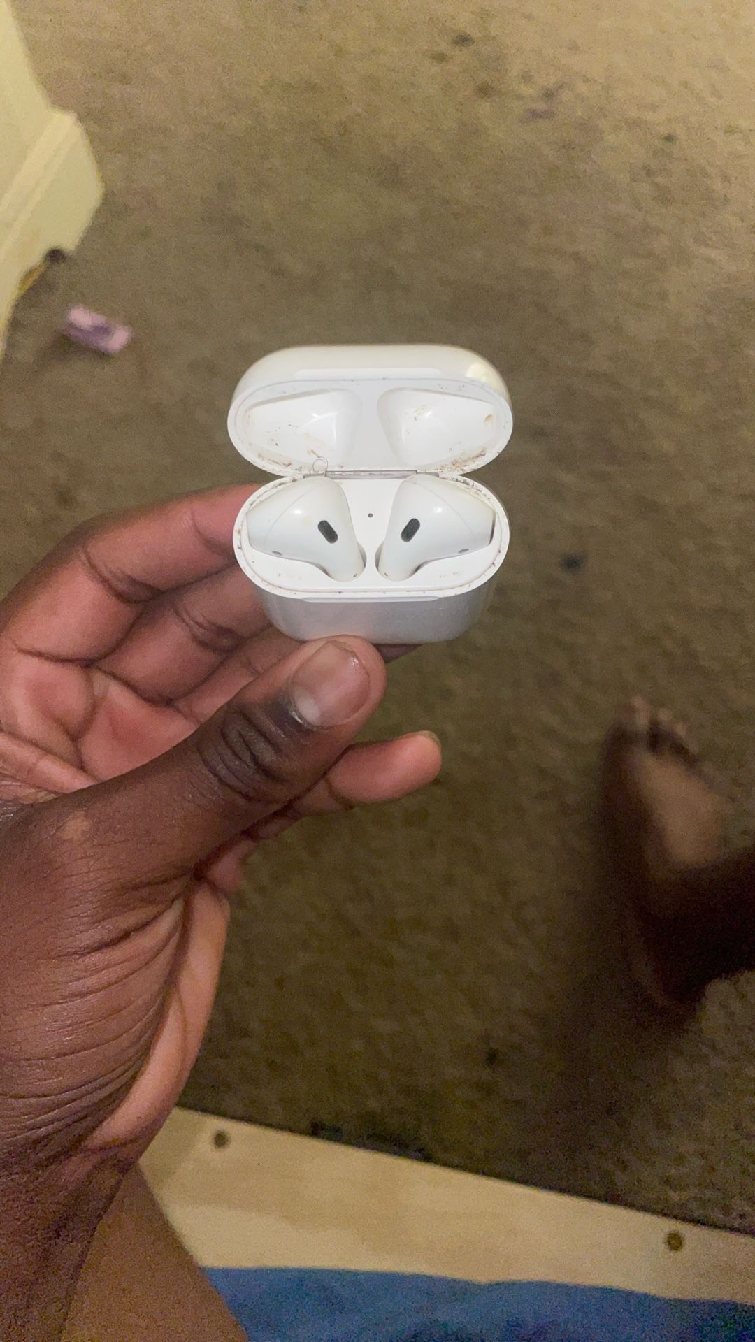 AirPods