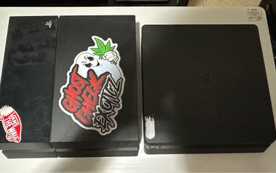 Damaged PS4 consoles for parts/repair
