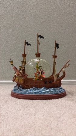 Peter Pan Ship - Disney snow globe